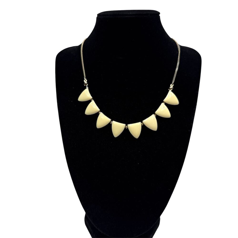 Vintage Cream Enamel Silver-Tone Statement Bib Collar Necklace Jewelry 16"